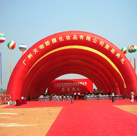 全紅充氣拱門(mén)